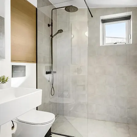 6 Bedroom Cozy In * Lokken