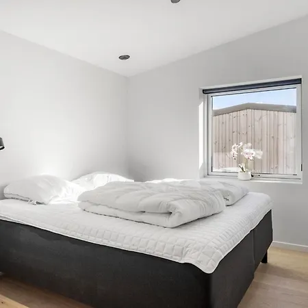 6 Bedroom Cozy In * Lokken