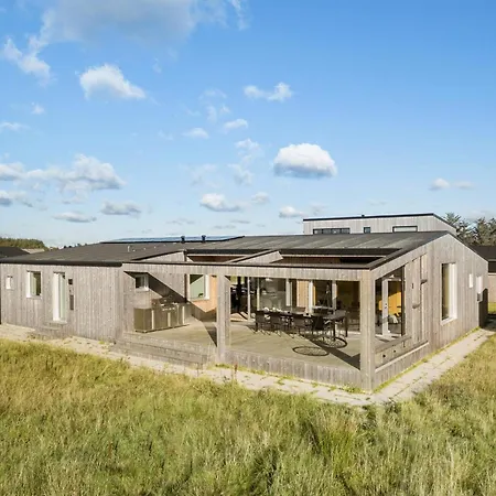 Holiday home 6 Bedroom Cozy In *