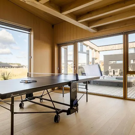 6 Bedroom Cozy In Holiday home Lokken