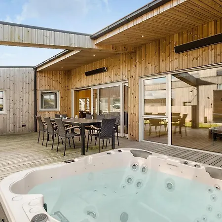 Holiday home 6 Bedroom Cozy In